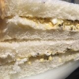ツナマヨのバジル玉子サンド